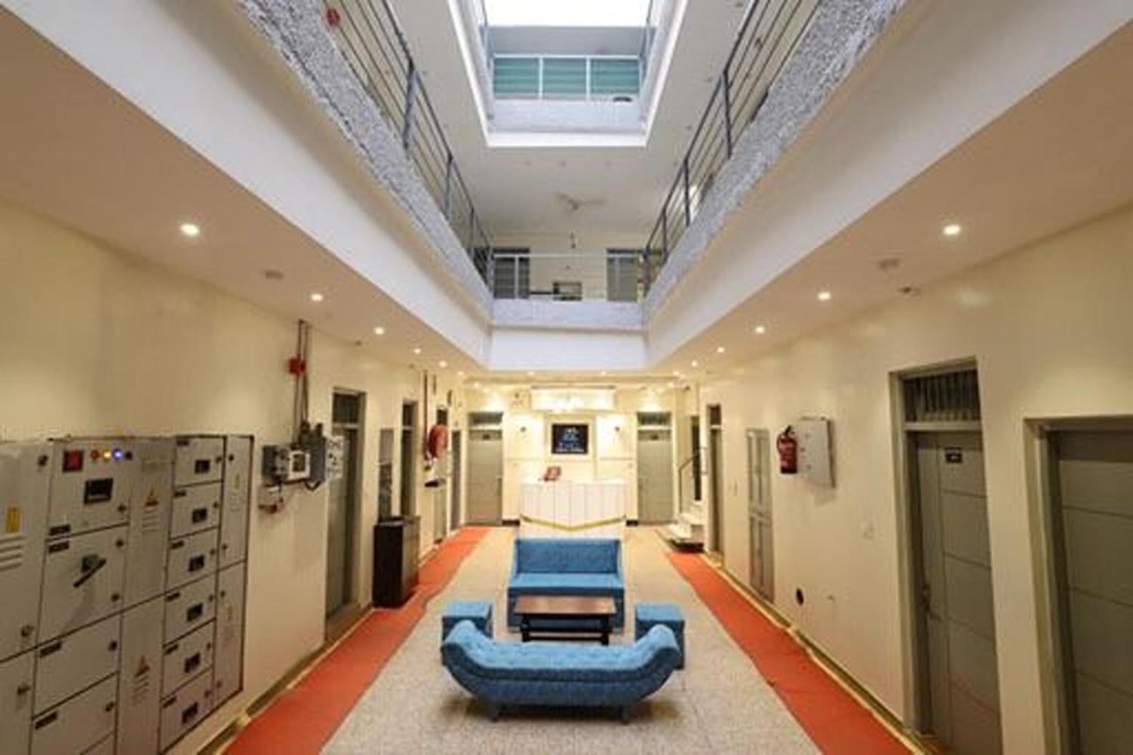 Amrit Hotel Nowe Delhi Zewnętrze zdjęcie
